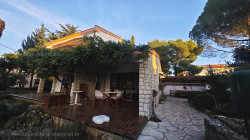 /c_images/thumb_3428506_4_stojeca_kuca_s_3_apartmana_samo_80_m_od_mora_prodaja_101.jpg