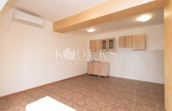 /c_images/thumb_3442926_2_vanje-ljubovic-zabjelo-podgorica-office-space-for-rent-2.jpg