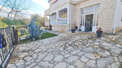 /c_images/thumb_3446693_3__u_prizemlju_s_okucnicom_i_garazom_blizu_mora_prodaja_43.jpg
