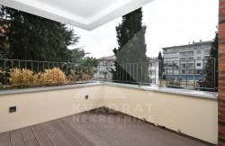 /c_images/thumb_3449441_4_10453_aWpu_Izdavanje_Stan_Podgorica.jpg