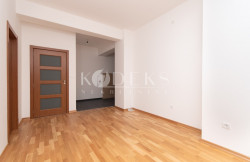 /c_images/thumb_3451996_3_abjelo-two-bedroom-apartment-business-office-podgorica-4.jpg