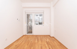 /c_images/thumb_3451996_4_abjelo-two-bedroom-apartment-business-office-podgorica-5.jpg