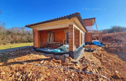 /c_images/thumb_3470925_3_kolica_samostojeca_kuca_s_okucnicom_i_bazenom_prodaja_08.jpg