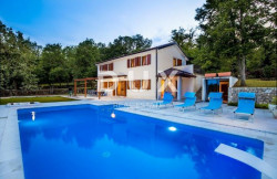 /c_images/thumb_3483038_4_1738156789_villa-marron.jpg