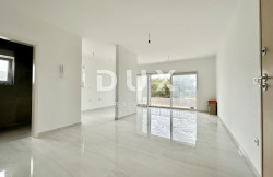/c_images/thumb_3483968_3_-one-bedroom-apartment-in-a-prime-location-with-open-vie.jpg