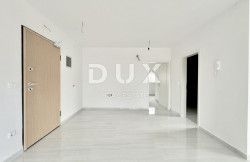 /c_images/thumb_3483968_4_-one-bedroom-apartment-in-a-prime-location-with-open-vie.jpg