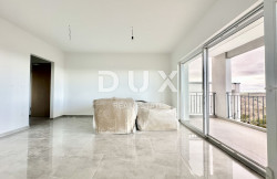 /c_images/thumb_3483970_2_-2-bedroom-apartment-in-a-prime-location-with-sea-view-3.jpg