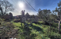 /c_images/thumb_3485589_2_tnine-pirovac-gradevinsko-zemljiste-na-mirnoj-lokaciji-2.jpg