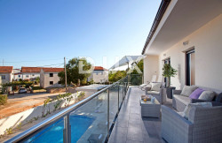 /c_images/thumb_3491855_4_1739004536_croatia-istria-real-estate-for-sale-460.jpg