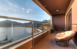 /c_images/thumb_3494120_3_-image-site-8-agency-bokarealty-img-si23ivoynh-terrace-1.jpg