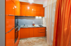 /c_images/thumb_3494123_2_-image-site-8-agency-bokarealty-img-im5mnk6z0w-kitchen-1.jpg