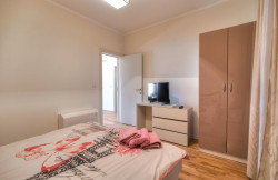 /c_images/thumb_3494131_1_mage-site-8-agency-bokarealty-img-77xv3g3y4w-bedroom-2-2.jpg