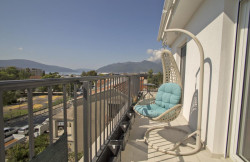 /c_images/thumb_3495275_1_-spalnyami-v-czentre-tivata-ryadom-s-porto-montenegro-15.jpg