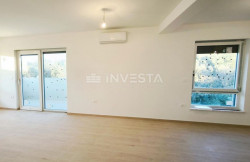 /c_images/thumb_3495635_4_1739362899_pula-veli-vrh-novogradnja-penthouse-slika-3.jpg