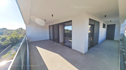 /c_images/thumb_3497110_1_voetazni_apartman_s_krovnom_terasom_i_bazenom_prodaja_08.jpg