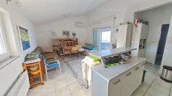 /c_images/thumb_3501558_3_apartman_na_2_katu_u_neposrednoj_blizini_mora_prodaja_08.jpg
