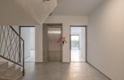 /c_images/thumb_3502408_4_1740135092_z_poljak_groundfloor.jpg