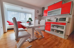 /c_images/thumb_3517392_3_ka_namjesten_dvoetazni_apartman_blizu_centra_prodaja_09.jpeg