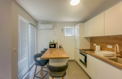 /c_images/thumb_3519650_4_775_novigrad-area-renovated-apartment-500-m-from-the-sea.jpg