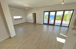 /c_images/thumb_3521902_3_posrednoj_blizini_mora_s_panoramskim_pogledom_prodaja_05.jpg