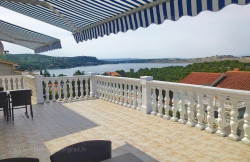 /c_images/thumb_3529993_1_a_s_vise_apartmana_u_neposrednoj_blizini_mora_prodaja_10.jpg