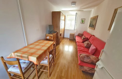 /c_images/thumb_3533434_1_opremljen_apartman_u_neposrednoj_blizini_mora_prodaja_01.jpg