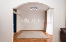 /c_images/thumb_3534597_4_edroom-apartment-for-rent-podgorica-6-9-bazar-eatalian-5.jpg