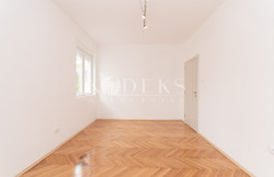 /c_images/thumb_3534599_3_tor-izdavanje-office-business-space-for-rent-podgorica-4.jpg