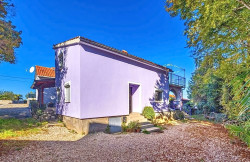 /c_images/thumb_3536167_1_vojna_kuca_s_dva_apartmana_na_mirnoj_lokaciji_prodaja_02.jpg
