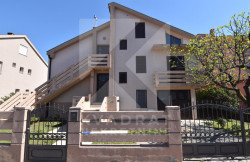 /c_images/thumb_3543143_1_11470_UFhv_Prodaja_Kuca_Podgorica.jpg