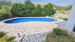 /c_images/thumb_3545171_1_17_baska_prizemni_apartman_na_mirnoj_lokaciji_prodaja_01.jpg