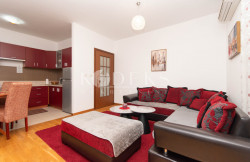 /c_images/thumb_3546569_2_-point-master-two-bedroom-apartment-for-rent-podgorica-2.jpg