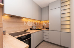 /c_images/thumb_3546570_4_ca-crna-gora-montenegro-two-bedroom-apartment-for-rent-5.jpg