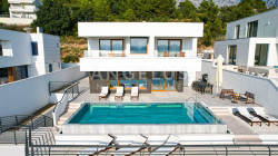 /c_images/thumb_3550560_1_1707673399_luxury_villa_in_croatia_46.jpg