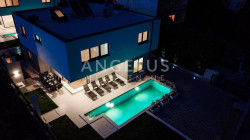 /c_images/thumb_3550561_3_1707228184_luxury-villa-split-lady-1-split-4.jpg