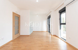 /c_images/thumb_3555324_1_m-apartment-for-rent-podgorica-office-business-space-1-1.jpg
