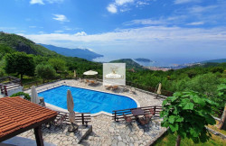 /c_images/thumb_3556969_1_image-site-8-agency-crassula-img--c14-r-9003-budva-pic-1.jpg