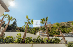 /c_images/thumb_3557104_2_-image-site-8-agency-crassula-img--c14-a-2506-1-gw4a8142.jpg