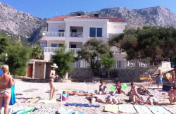 /c_images/thumb_3557545_4_Luxury_beach_bd159f93e048.jpg