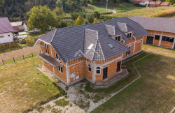 /c_images/thumb_3558239_1_1744305917_dji_0244.jpg