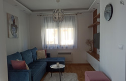 /c_images/thumb_3559469_2_partmani-zlatibor-planina-apartman-avala-21-titova-vila8.jpg