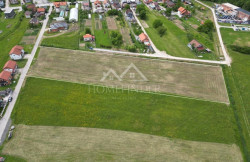 /c_images/thumb_3560286_1_iste-rugvica-svibje-9640-m2-stanogradnju-slika-220868708.jpg
