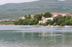 /c_images/thumb_3560363_1_Croatia-Zadar-Karin-bay-frontline-home-for-sale-6-1.jpg