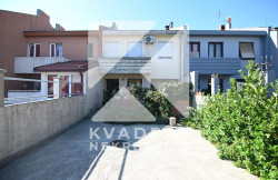 /c_images/thumb_3560447_1_9833_0byn_Prodaja_Kuca_Podgorica.jpg