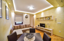 /c_images/thumb_3561031_1_apartmani-zlatibor-planina-apartman-zvezdana-noc12.jpg