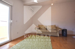 /c_images/thumb_3561888_3_9967_qAlO_Izdavanje_Stan_Podgorica.jpg