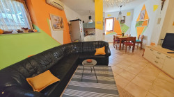 /c_images/thumb_3563716_3_ica_trosoban_prizemni_apartman_s_dvije_terase_prodaja_30.jpg