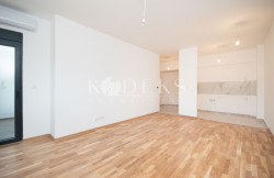 /c_images/thumb_3564301_2_ne-bedroom-apartment-business-space-for-rent-podgorica-3.jpg