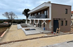 /c_images/thumb_3564392_1_1738147170_croatia-istria-real-estate-for-sale-128.jpg