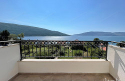 /c_images/thumb_3568786_1_ie-apartamenty-s-vidom-na-more-v-kumbore-herczeg-novi-01.jpg